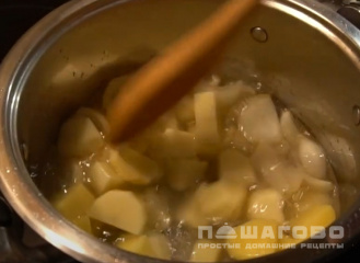 Фото приготовления рецепта: Тыквенный суп-пюре в духовке - шаг 4
