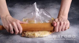Фото приготовления рецепта: Сырный чизкейк - шаг 1