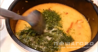Фото приготовления рецепта: Суп сырный с копченостями в мультиварке - шаг 5