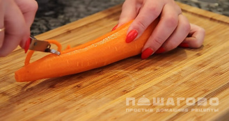 Фото приготовления рецепта: Суп из красной чечевицы вегетарианский - шаг 2