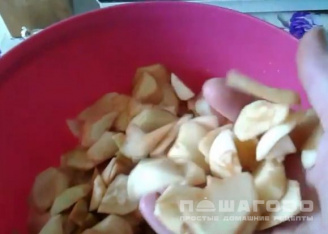 Фото приготовления рецепта: Яблочное повидло в мультиварке на зиму - шаг 1