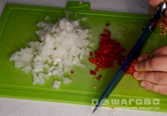 Фото приготовления рецепта: Острый буритос с мясом и фасолью - шаг 3