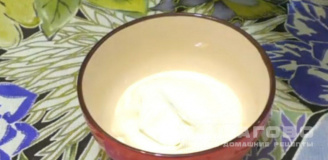 Фото приготовления рецепта: Нежный кальмар в сметанном соусе - шаг 2