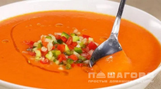 Фото приготовления рецепта: Томатный суп Гаспачо - шаг 7