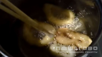Фото приготовления рецепта: Кальмары в кляре - шаг 7
