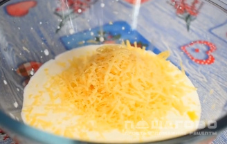 Фото приготовления рецепта: Спагетти под соусом карбонара - шаг 2