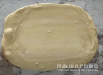 Фото приготовления рецепта: Хачапури из слоеного теста - шаг 4