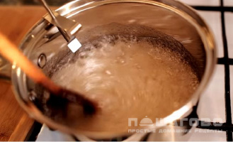 Фото приготовления рецепта: Клубничный зефир на агар-агаре - шаг 3