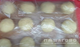 Фото приготовления рецепта: Пончики московские - шаг 4