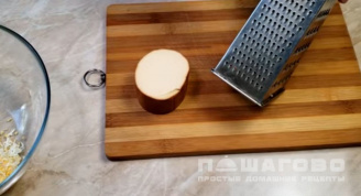 Фото приготовления рецепта: Бутерброды с намазкой из шпрот и сыра - шаг 3