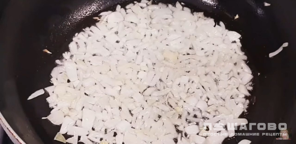 Фото приготовления рецепта: Паштет из куриной печени со сливками - шаг 4