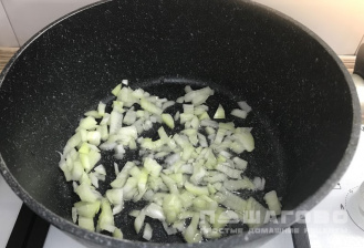 Фото приготовления рецепта: Суп из трески с овощами по-норвежски - шаг 1