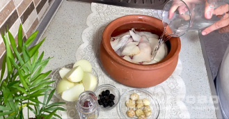 Фото приготовления рецепта: Пити (азербайджанское блюдо) - шаг 4