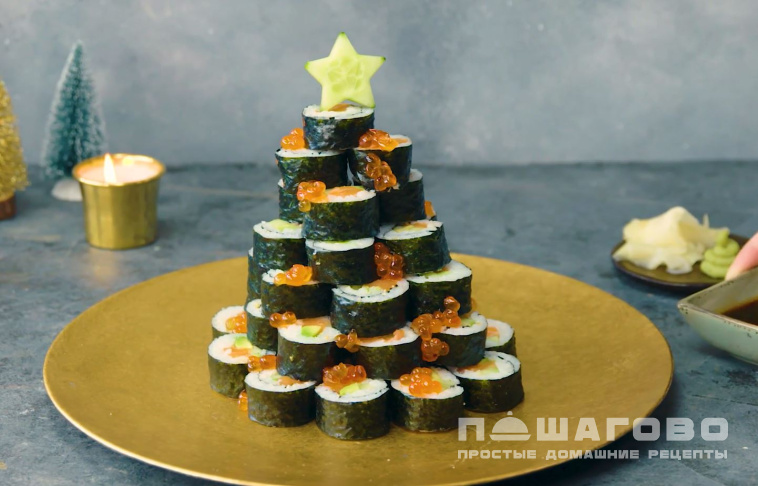 Новогодняя елка из суши