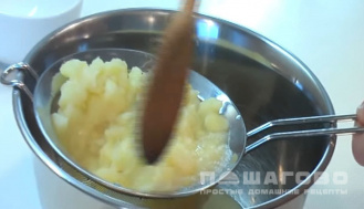 Фото приготовления рецепта: Суп-пюре из картофеля - шаг 4