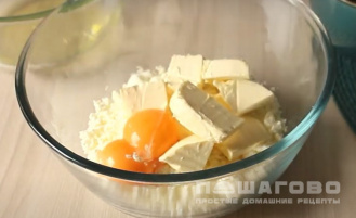 Фото приготовления рецепта: Закусочные творожные маффины с ванилью - шаг 2