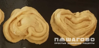 Фото приготовления рецепта: Московские плюшки - шаг 4