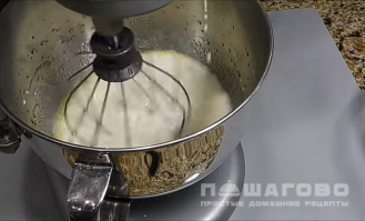 Фото приготовления рецепта: Тесто хрущевское - шаг 2