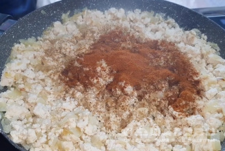 Фото приготовления рецепта: Картофельная ватрушка - шаг 3