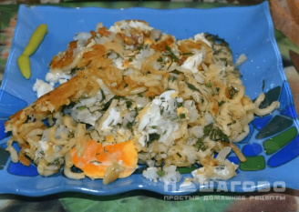 Фото приготовления рецепта: Макароны с яйцом и сыром на сковороде - шаг 3