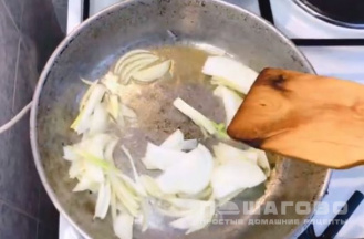 Фото приготовления рецепта: Горячий салат из брокколи по-китайски - шаг 8