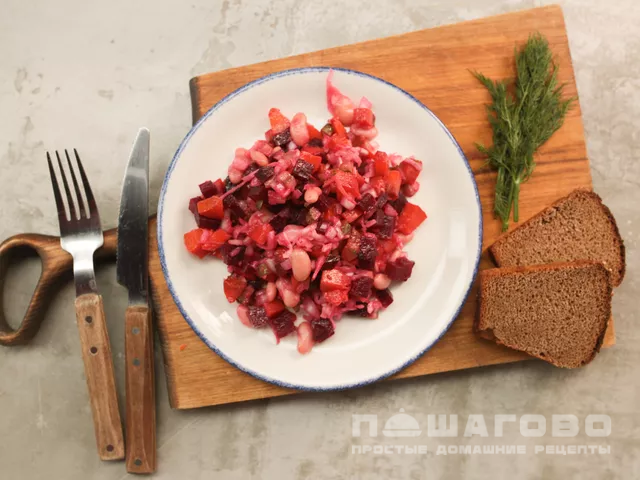Винегрет с квашеной капустой и фасолью