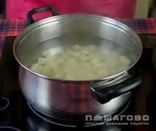 Фото приготовления рецепта: Грибной суп с плавленым сыром - шаг 1