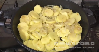 Фото приготовления рецепта: Вкусный гарнир из картофеля - шаг 4