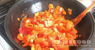 Фото приготовления рецепта: Овощное рагу с курицей - шаг 11