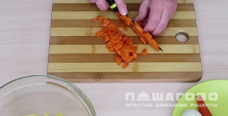 Фото приготовления рецепта: Оливье с курицей - шаг 3