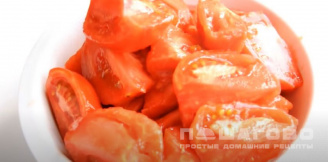 Фото приготовления рецепта: Холодный суп из томатов - шаг 3