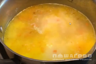 Фото приготовления рецепта: Суп из форели со сливками по-фински - шаг 5