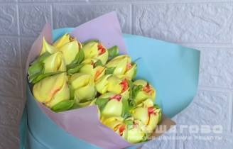 Фото приготовления рецепта: Тюльпаны из зефира - шаг 9