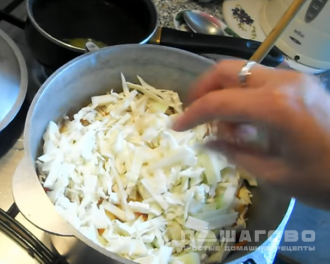 Фото приготовления рецепта: Овощное рагу с картошкой - шаг 3