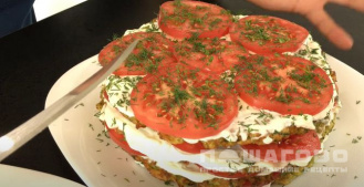 Фото приготовления рецепта: Кабачковый торт с помидорами - шаг 9