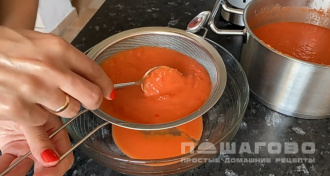 Фото приготовления рецепта: Испанский суп Гаспачо - шаг 8