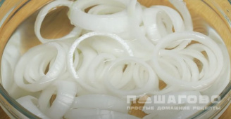 Фото приготовления рецепта: Луковые колечки (onion rings) - шаг 1