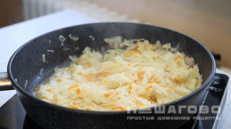 Фото приготовления рецепта: Запорожский суп из квашенной капусты - шаг 2