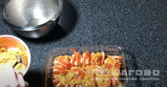 Фото приготовления рецепта: Запеченные креветки в чесночно-лимонном соусе - шаг 3