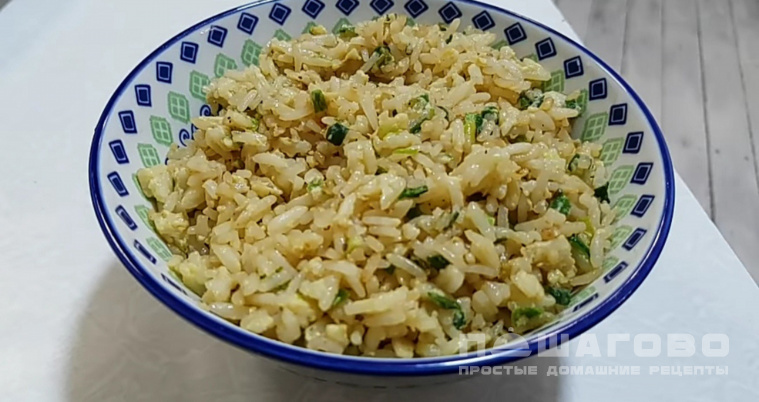 Как приготовить рецепт Классический китайский жареный рис с яйцом