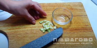 Фото приготовления рецепта: Макароны с консервированной фасолью - шаг 6