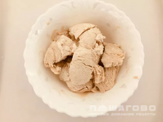 Фото приготовления рецепта: Аппетитное шоколадное мороженое - шаг 5