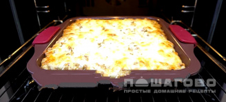 Фото приготовления рецепта: Картофельная запеканка с фаршем в духовке - шаг 14