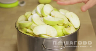 Фото приготовления рецепта: Яблочный сыр - шаг 2