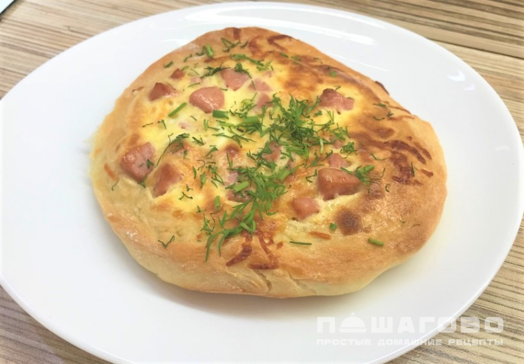 Смаженка с колбасой и сыром