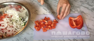 Фото приготовления рецепта: Классический греческий салат (Horiatiki) - шаг 6