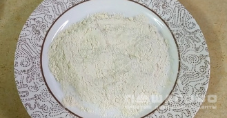 Фото приготовления рецепта: Тилапия в кляре на сковороде - шаг 3