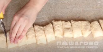 Фото приготовления рецепта: Сладкие творожные булочки в духовке на завтрак - шаг 4