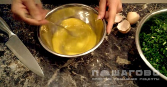 Фото приготовления рецепта: Суп щи с крапивой - шаг 7