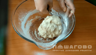 Фото приготовления рецепта: Сосиски в сдобном тесте - шаг 1
